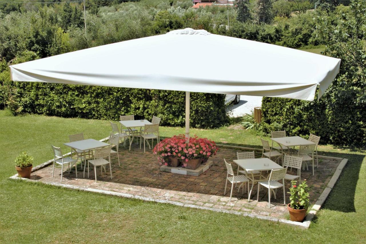 Il Pignocco Country House Santa Veneranda Exterior photo